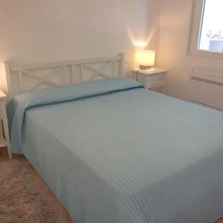 펜션 Pittulongu Sleeps 6 Air Con *